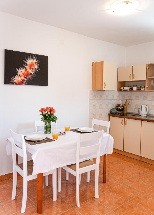 Korallion Apartment Šibenik Exteriör bild