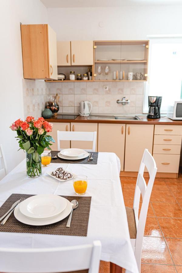 Korallion Apartment Šibenik Exteriör bild