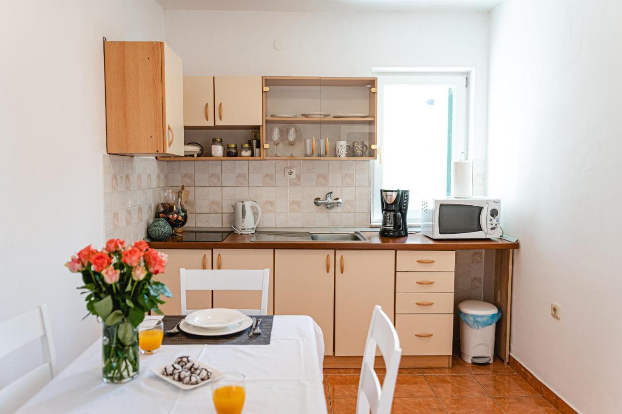 Korallion Apartment Šibenik Exteriör bild