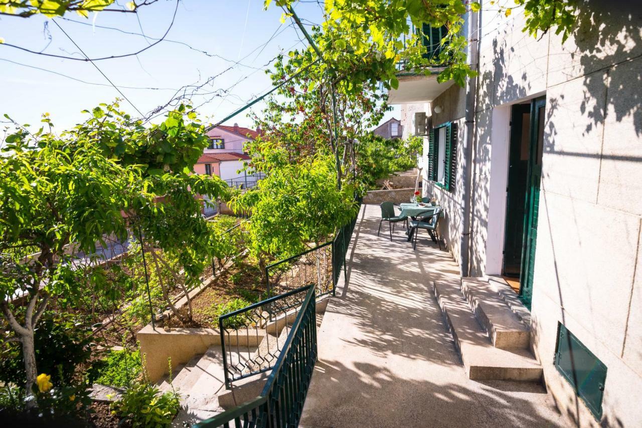 Korallion Apartment Šibenik Exteriör bild